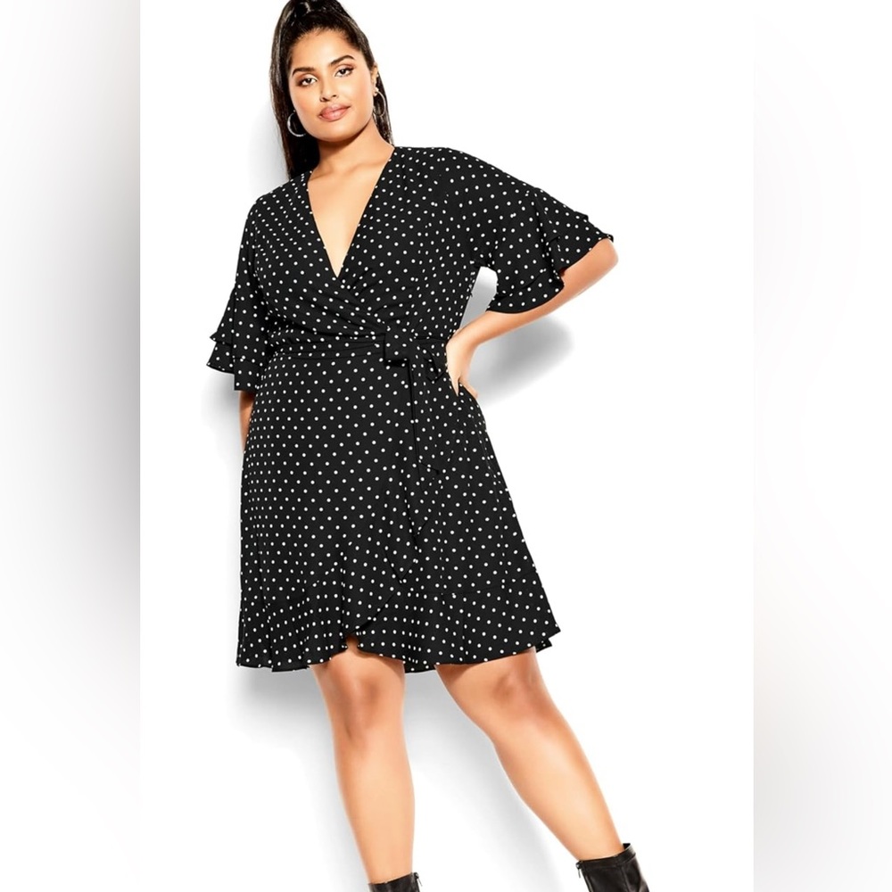 EUC City Chic Isabella dress size M (18)